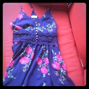 Long Summer dress with a mesh part in the middle !